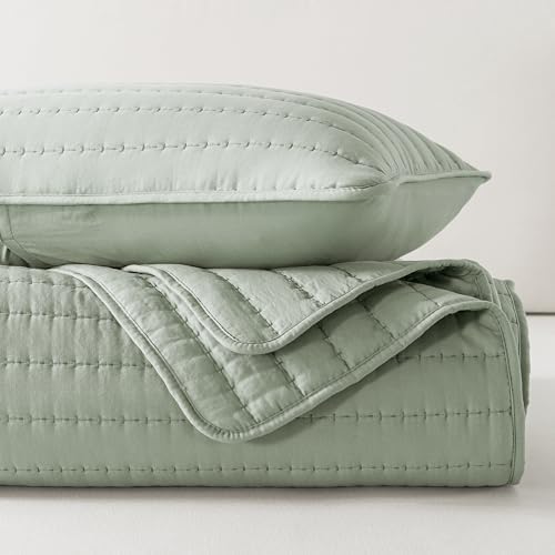 ROARINGWILD Sage Green Twin Quilt Set with Pillow Sham