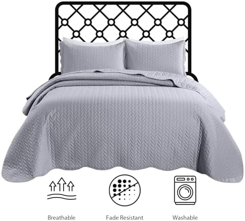 IR Imperial Rooms Embossed Quilt Set Silver 68x86