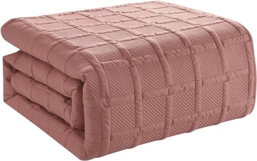 VCNY Home - FullQueen Quilt Set with Square Rose Pillow Shams