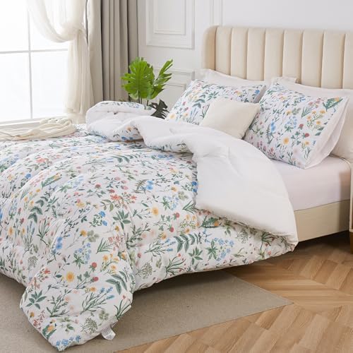 3-Piece Queen Comforter Set with Garden Floral Design