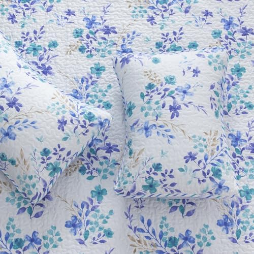 Great Bay Home Blue Floral TwinTwin XL Quilt Set with Shams