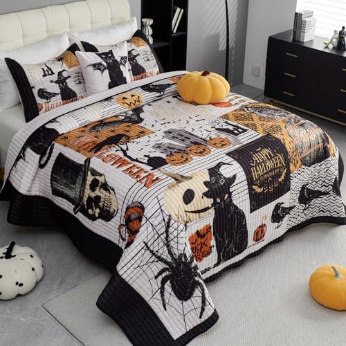 EVENHUG Halloween Queen Quilt Set with Pillow Shams 1