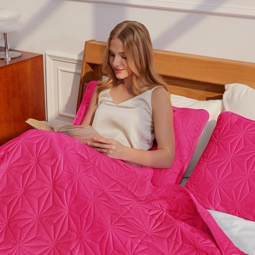 Whale Flotilla Twin XL Quilt Set Hot Pink