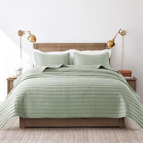 ROARINGWILD Sage Green Twin Quilt Set with Pillow Sham