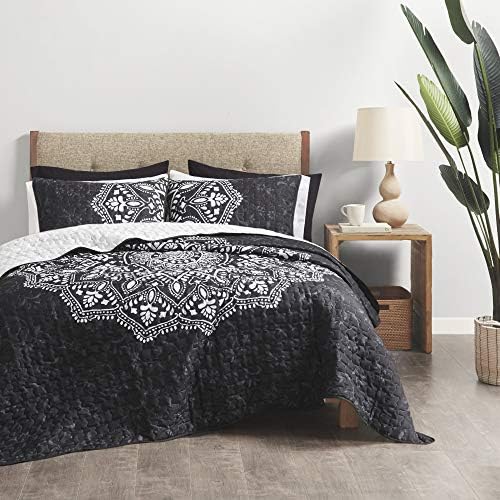 Comfort Spaces Reversible Quilt Set - Ava Medallion Black 3 Piece