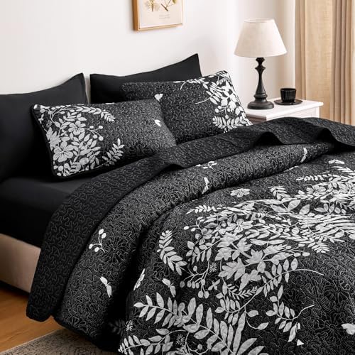 Wake In Cloud Floral Quilt Set - King Size 3 Pieces
