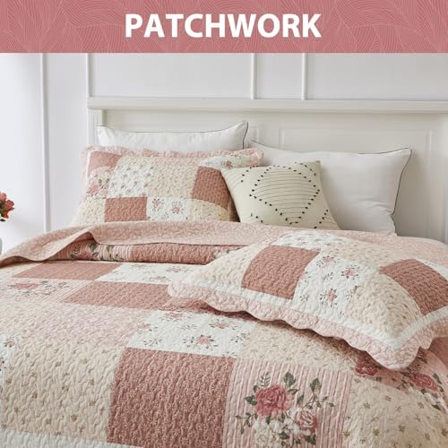 SahSahCasa 128x120 Cotton Patchwork Bedspread Set - Floral Cal King Quilt