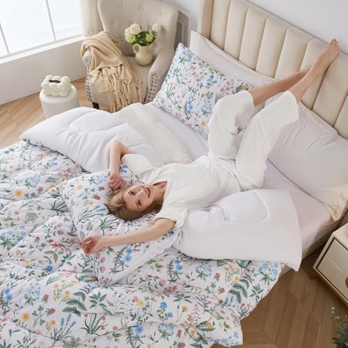 3-Piece Queen Comforter Set with Garden Floral Design