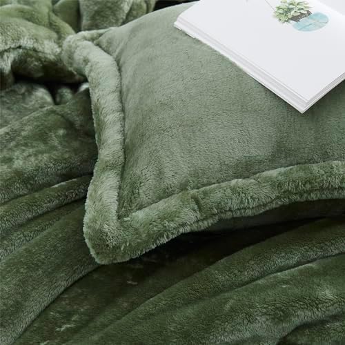 Byourbed Softer Than Soft Comforter Set - Double Plush Montana Green