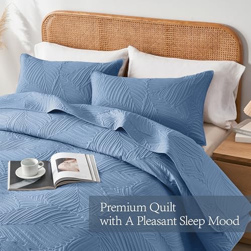 OARAGE Queen Quilt Set Soft Lightweight Bluish Grey with Leaf Pattern