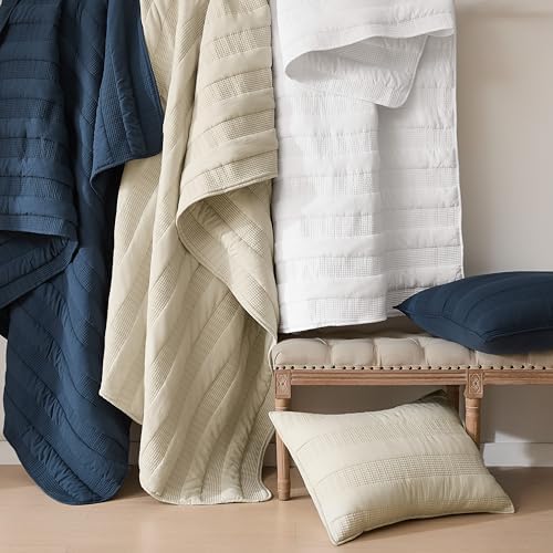 HomeSerene Navy Blue Striped Queen Quilt Set