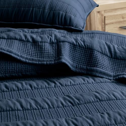 HomeSerene Navy Blue Striped Queen Quilt Set