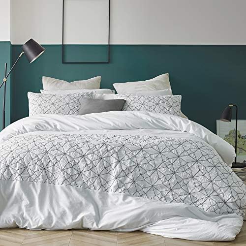 Byourbed Divinity Textured Twin XL Comforter Set 1