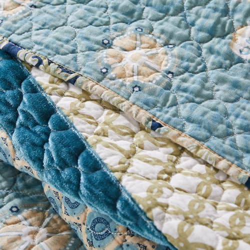 Greenland Home Thalia Quilted Bedding Set 3-Piece FullQueen Blue