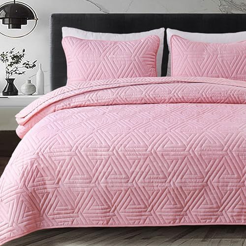 Whale Flotilla Pink Queen Size Quilt Set with 2 Pillow Shams