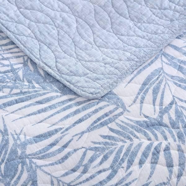 Tommy Bahama Twin Quilt Set in Medium Blue