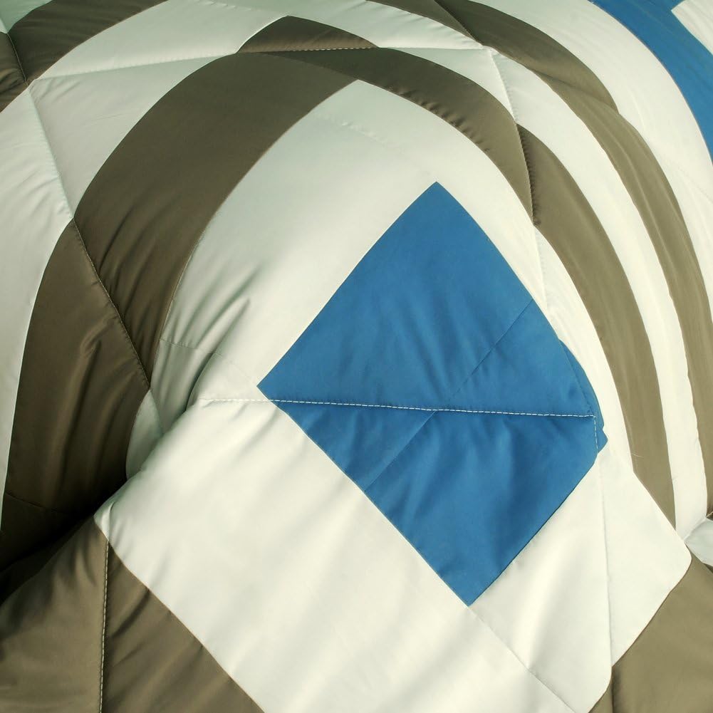 So Young Quilted Patchwork Down Alternative Comforter Set