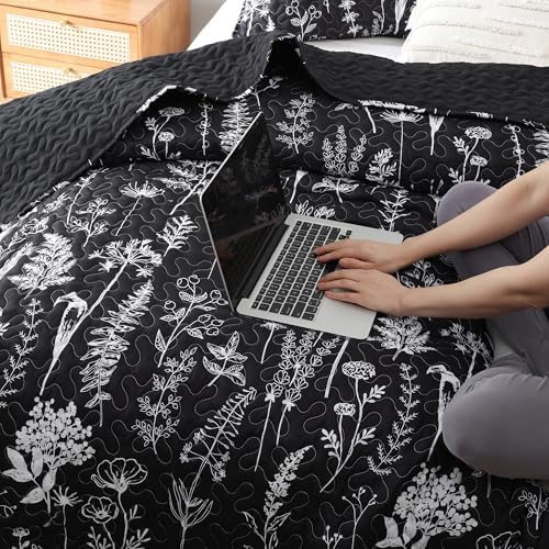 JANZAA Queen Size Quilt Set with Floral Pattern - Black 1