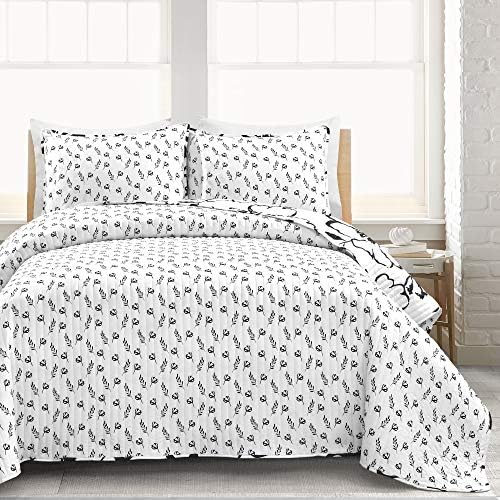 Lush Decor Scandinavian Floral Quilt Set FullQueen Black White