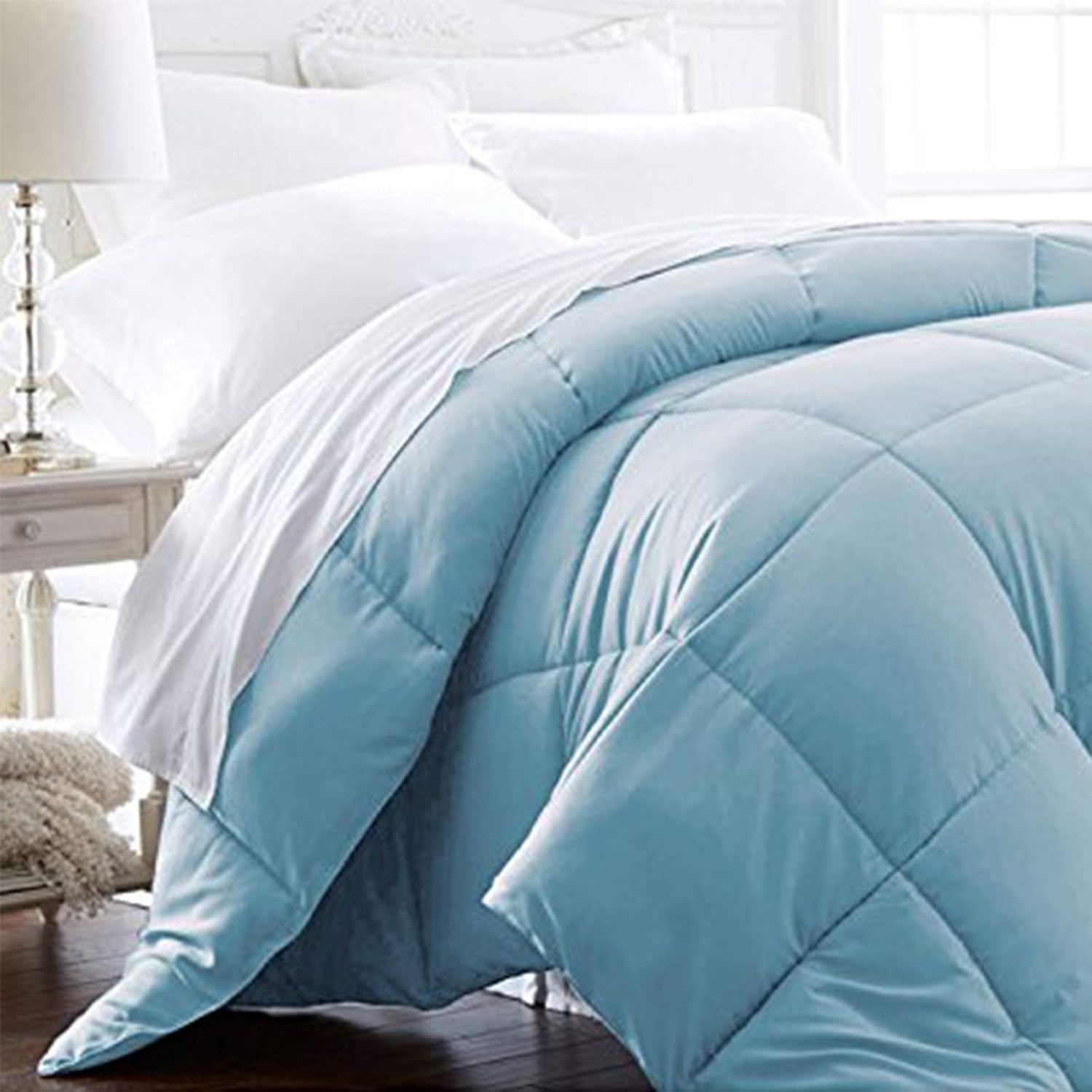 Beckham Luxury Linens Sky Blue Comforter - FullQueen Size Down Alternative