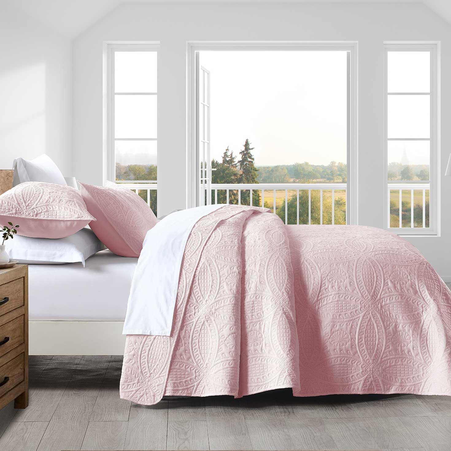 Boryard 3-Piece Quilt Set with Pillow Shams Pink