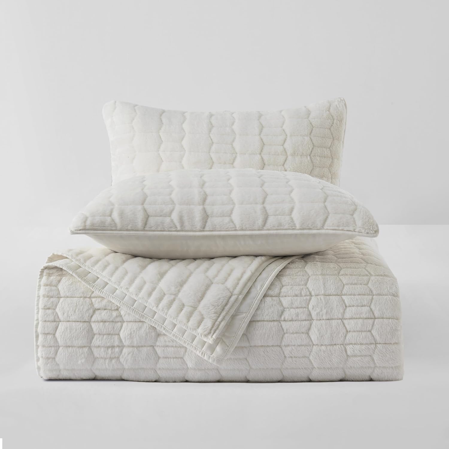Wonderful Faux Fur Quilt Set Twin 2 Piece 1