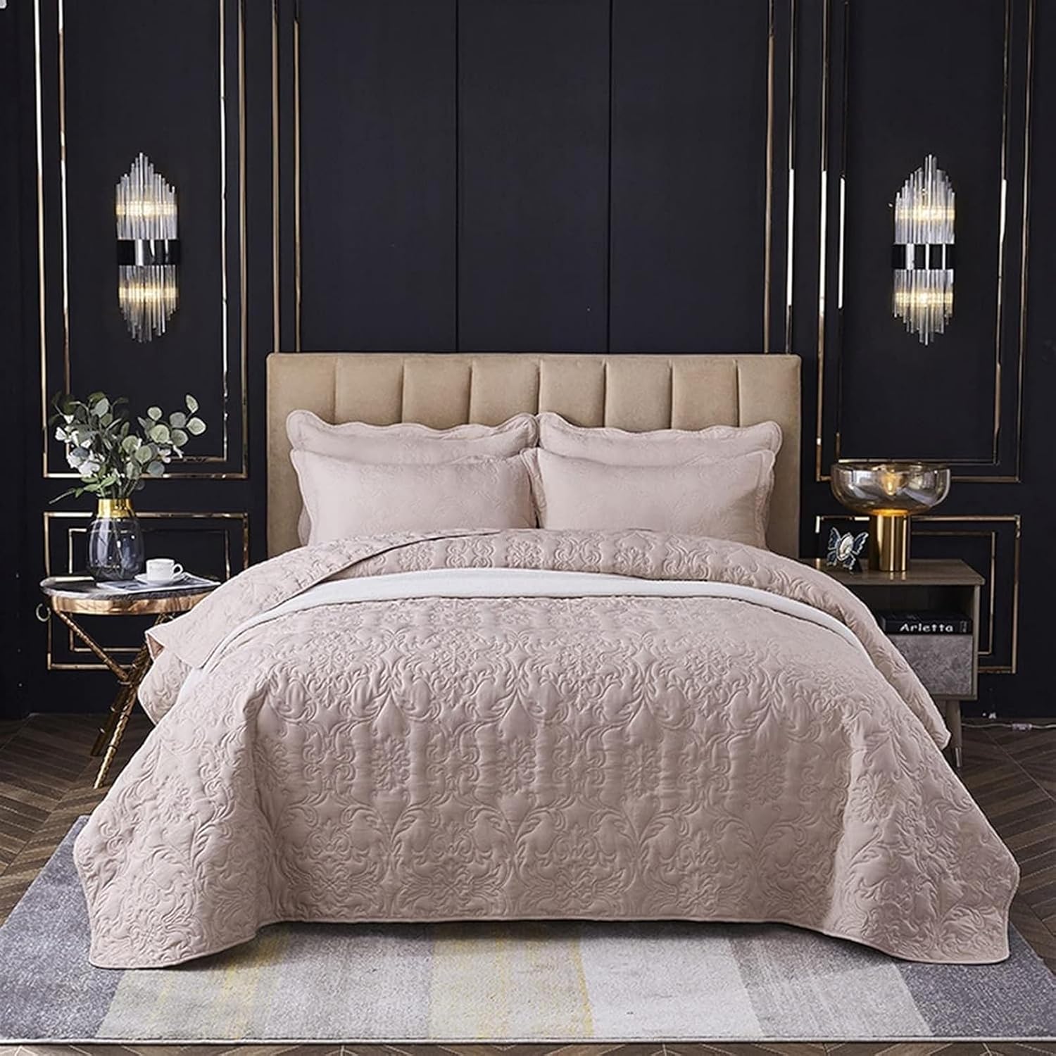 Generic Solid Color Reversible Quilt Set with Pillowcases