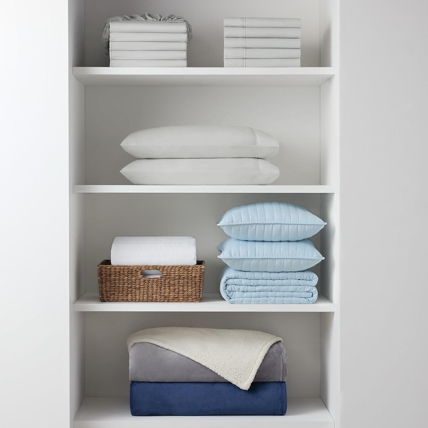 Arkwright Full Queen Quilt Set - Light Blue