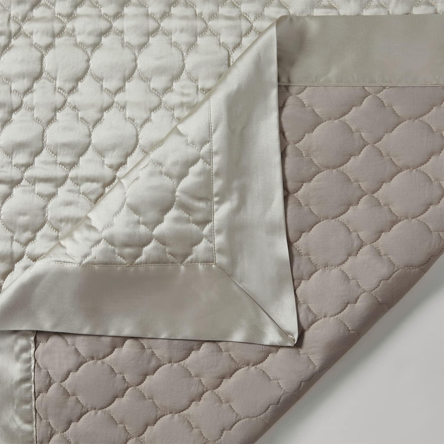 HiEnd Accents Satin Quatrefoil Quilt Set 3 Piece Super Queen Size