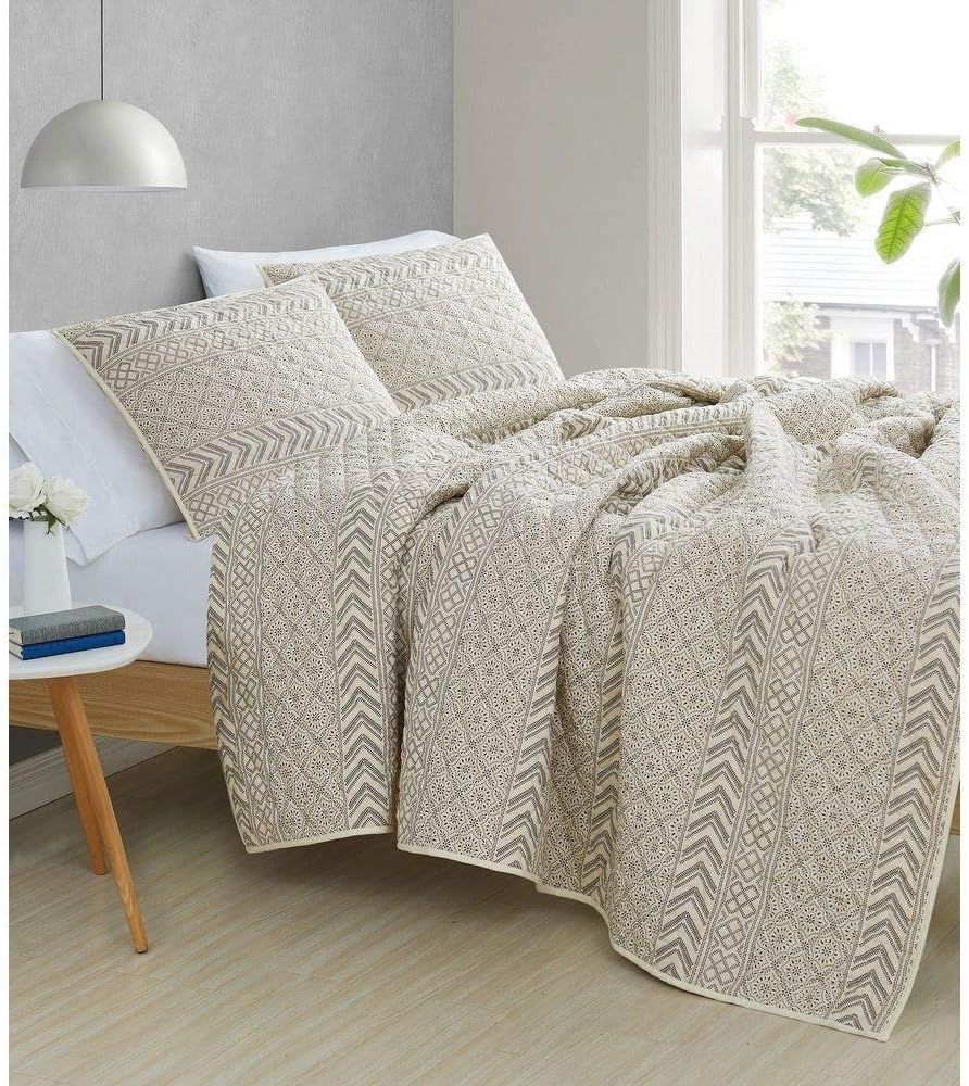 TRP 2 Piece Black Ivory Quilt Set with Reversible Design