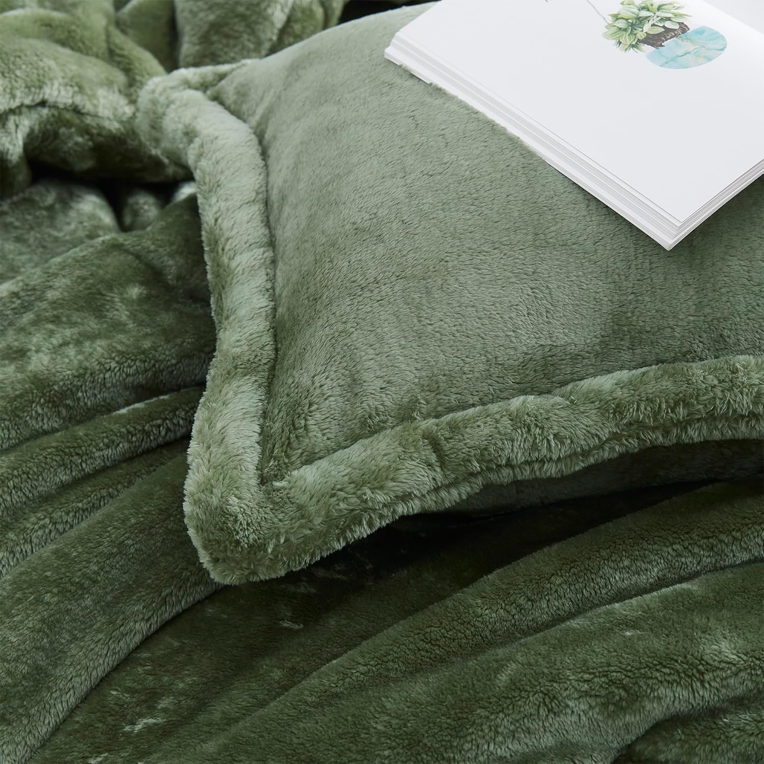 Byourbed Softer Than Soft Comforter Set - Double Plush Montana Green