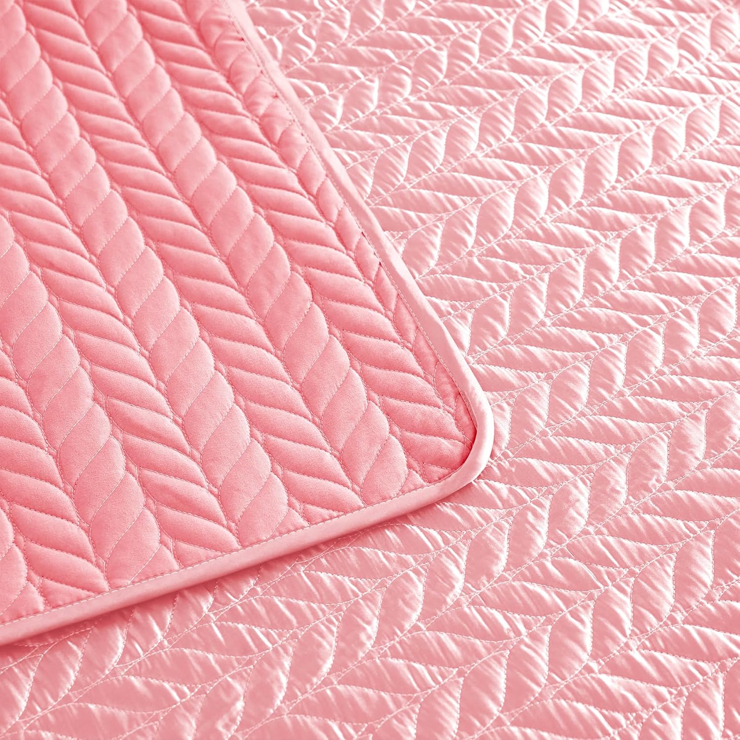 Whale Flotilla Silky Soft Satin Quilt Set Queen Size Pink
