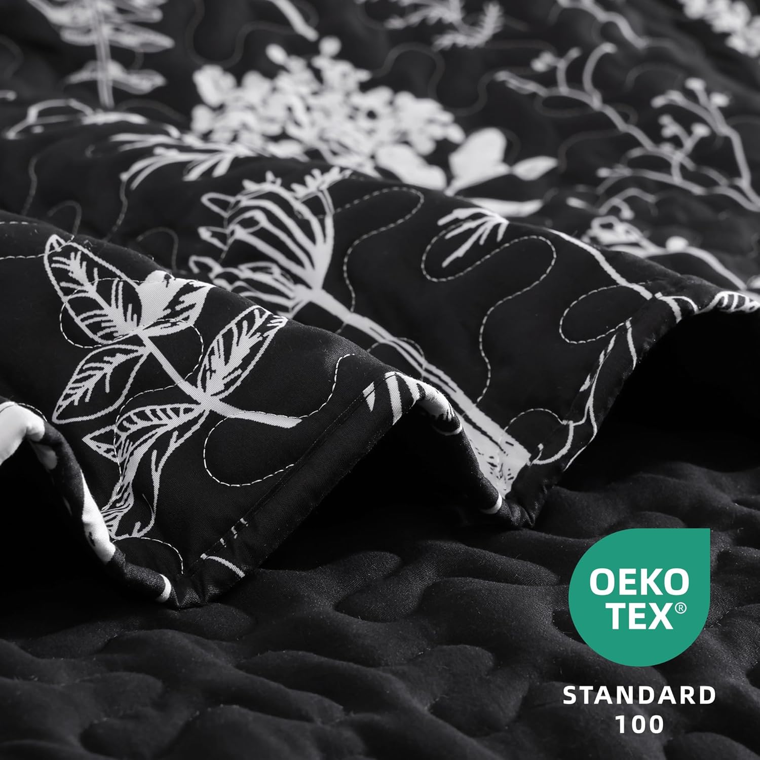 JANZAA Queen Size Quilt Set with Floral Pattern - Black 1