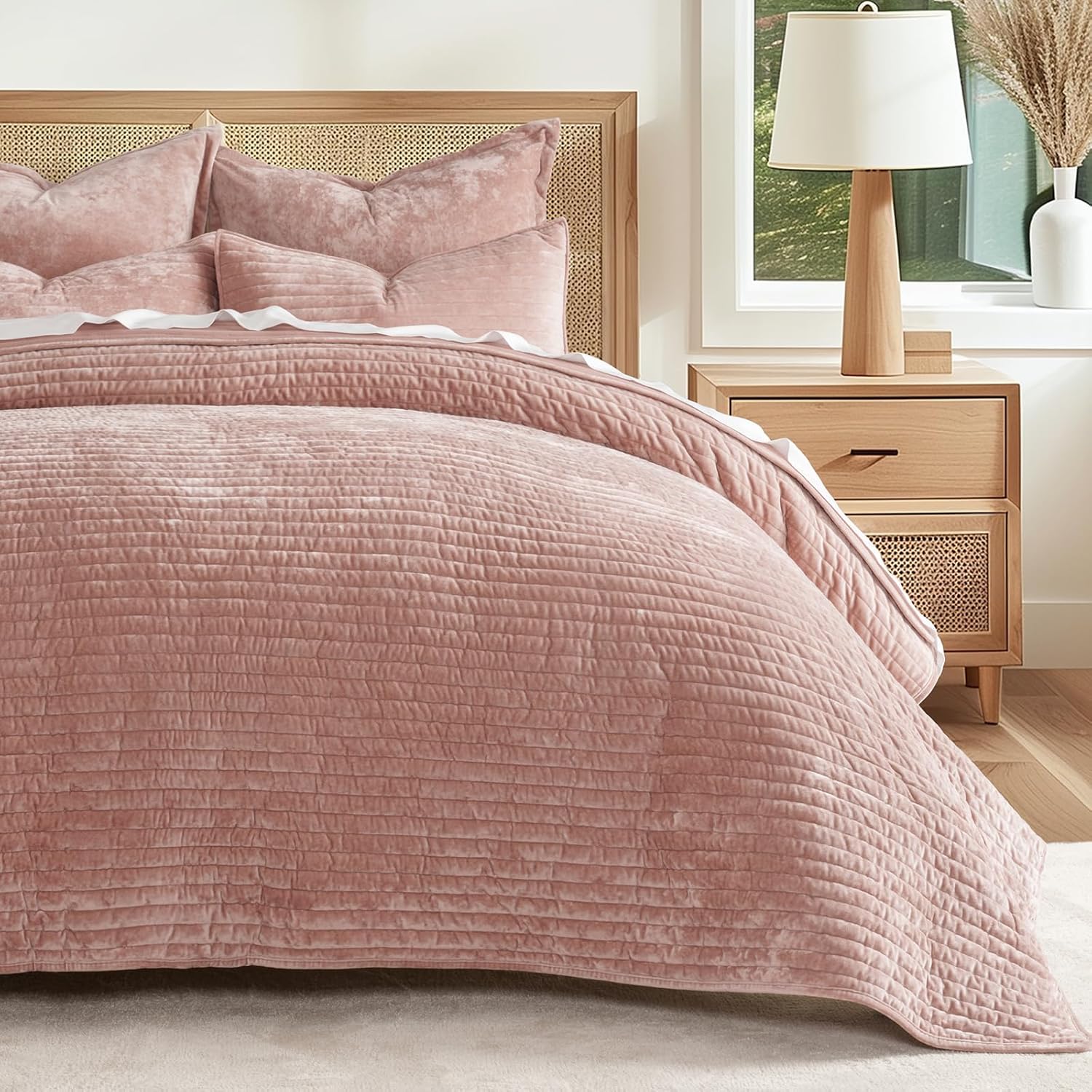 EVERGRACE Velvet Quilt Set King Size with 2 Shams
