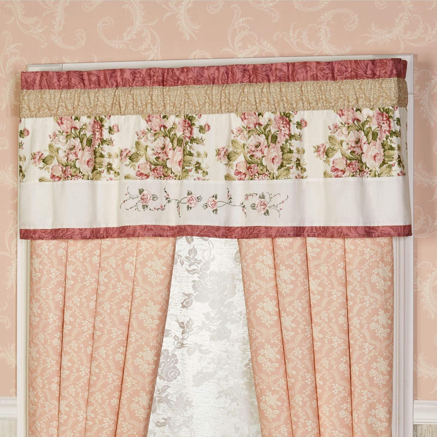 Touch of Class Daydream Floral Quilt Set - Full