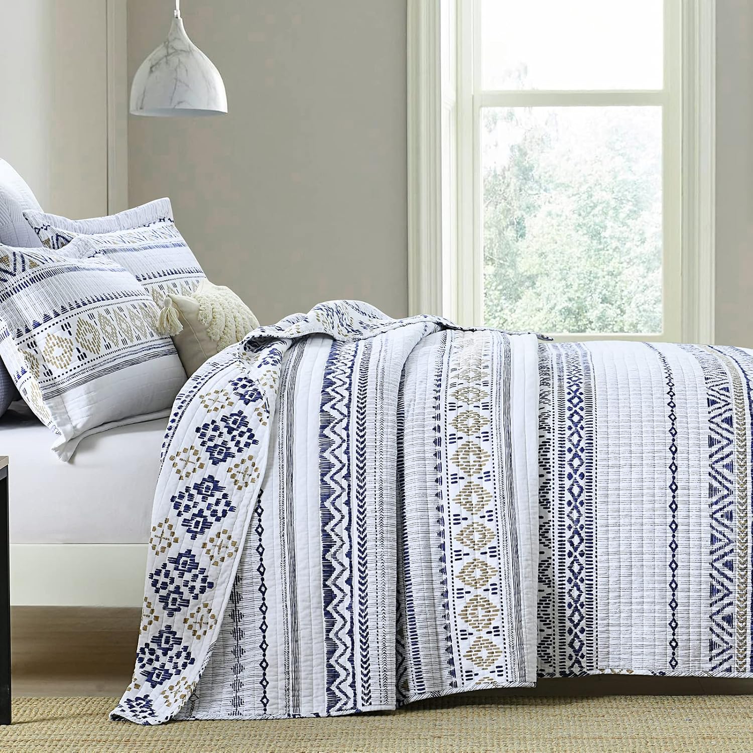 Finlonte Boho Quilt Set Queen Size 3 PCS White Navy Striped
