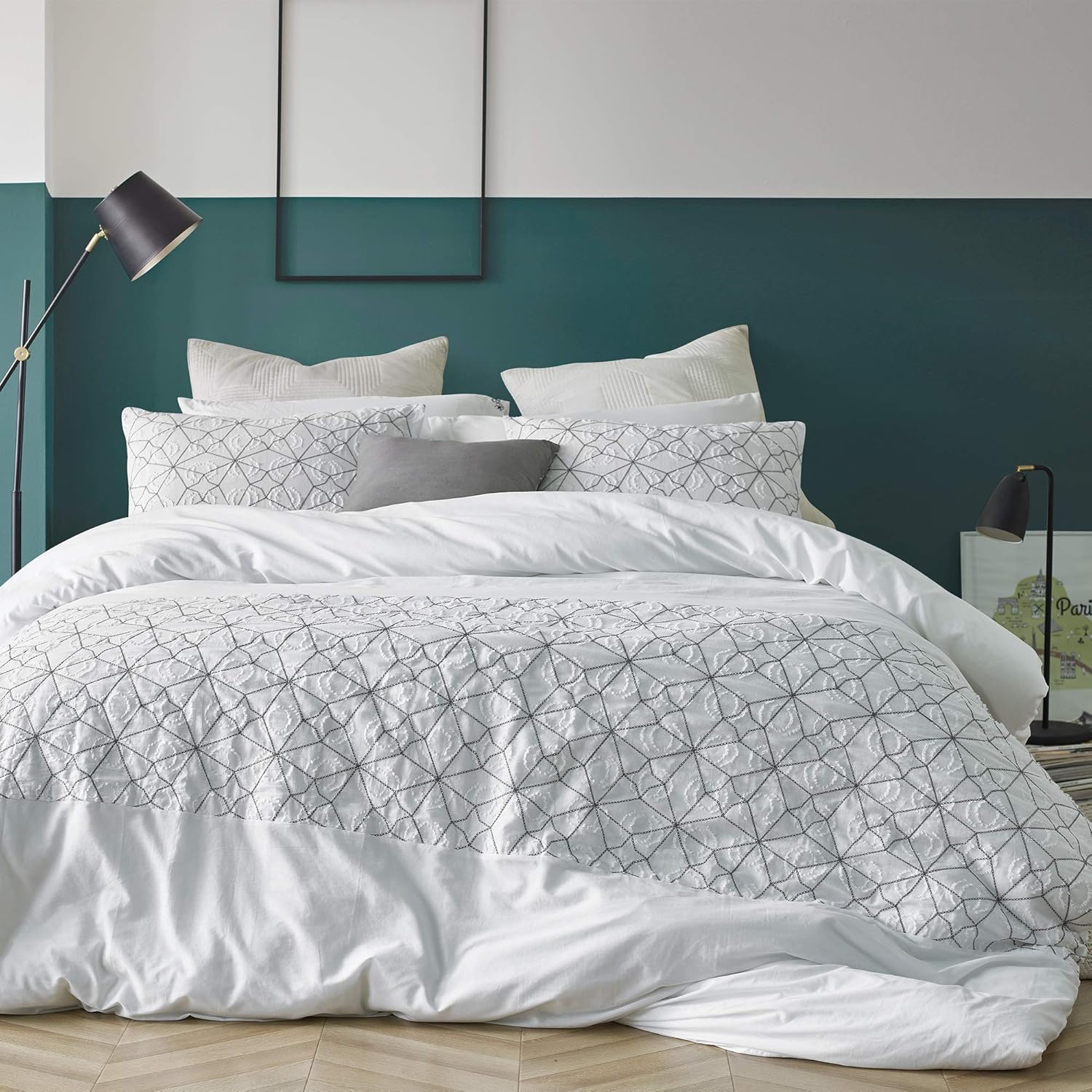 Byourbed Divinity Textured Twin XL Comforter Set 1