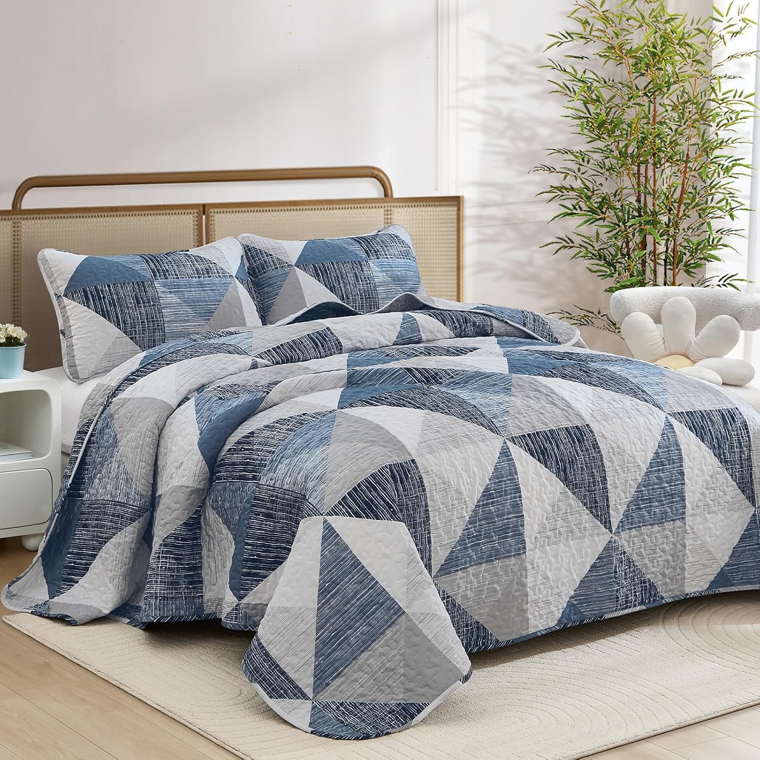 Dintszyayue 3 Piece Queen Quilt Set Blue