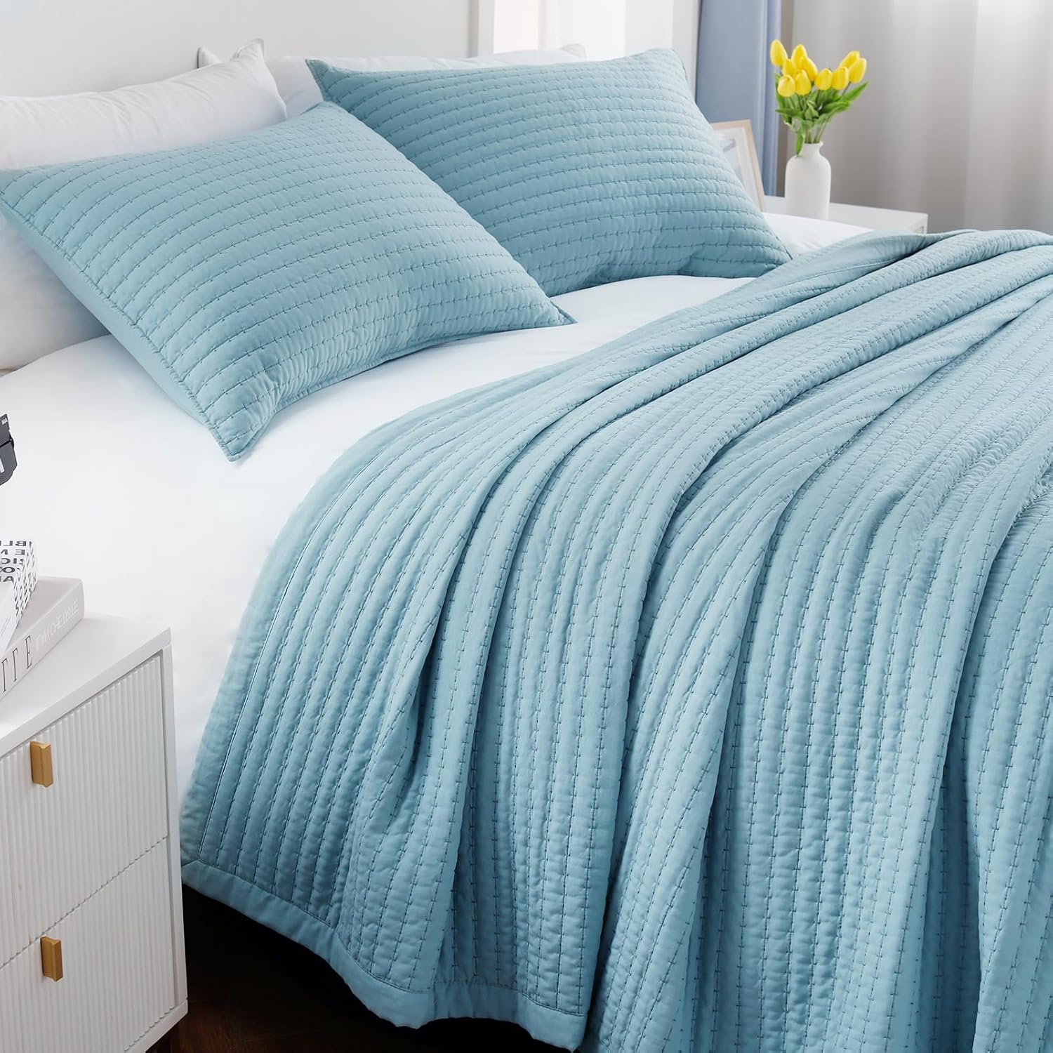 DAWNDIOR King Quilt Set - 104x90 Blue