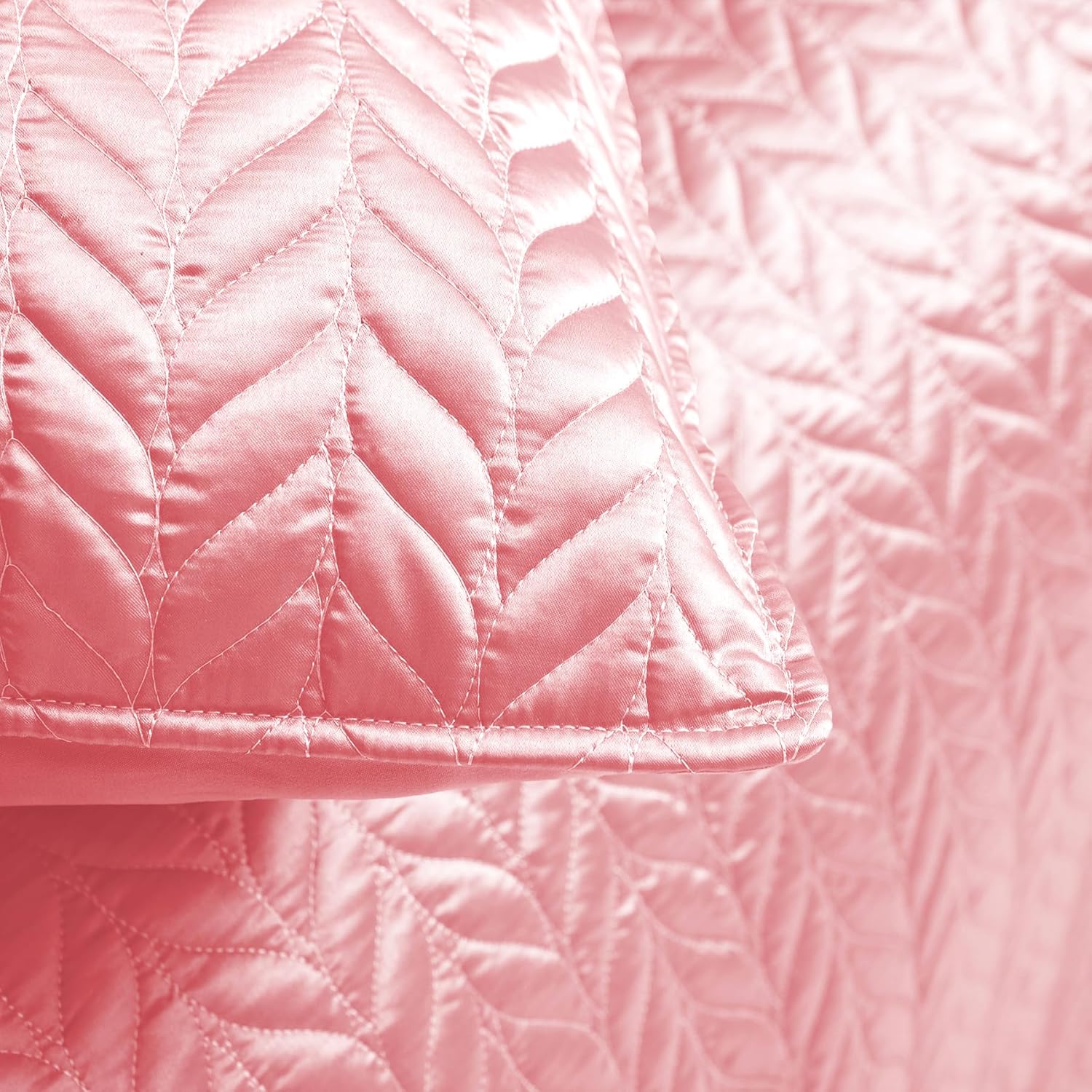 Whale Flotilla Silky Soft Satin Quilt Set Queen Size Pink