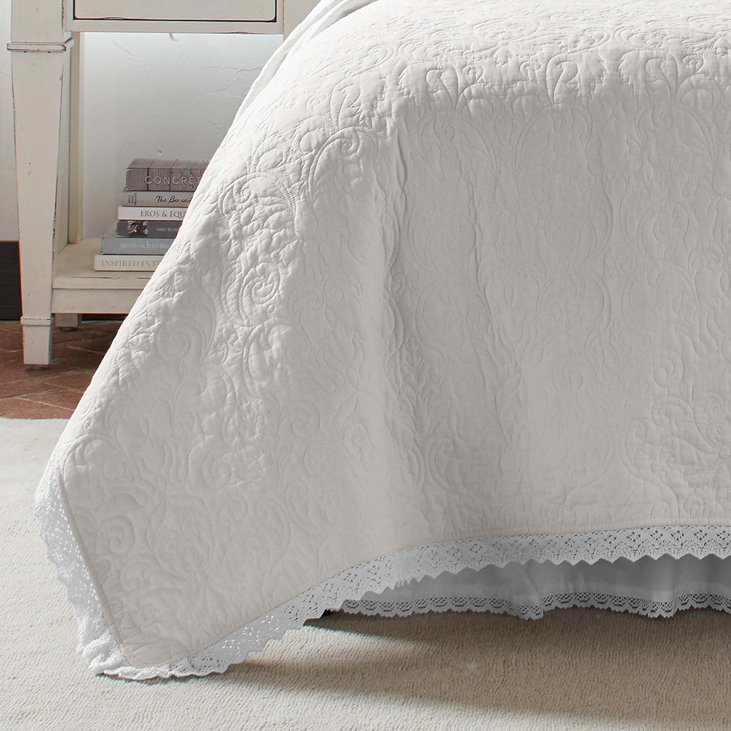 Laura Ashley Twin Quilt Set Reversible Cotton Bedding with Matching Sham