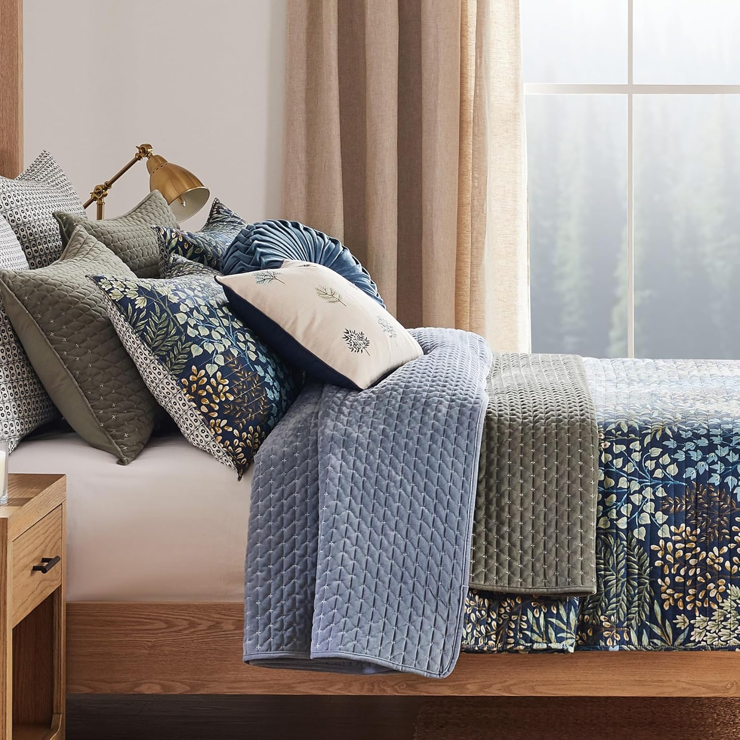 Levtex Home English Forest Navy Quilt Set 1