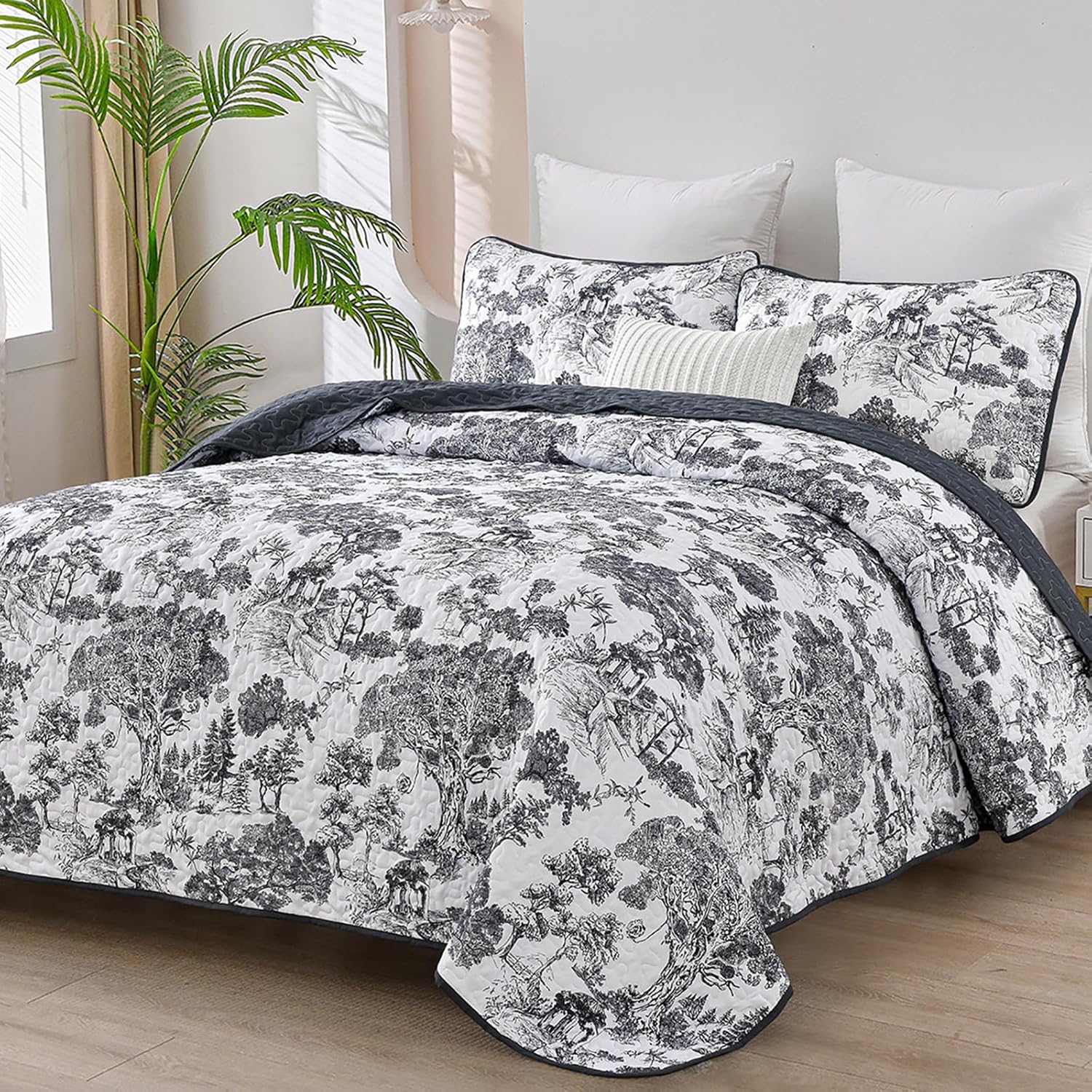 WONGS BEDDING Botanical Reversible Quilt Set Queen Size