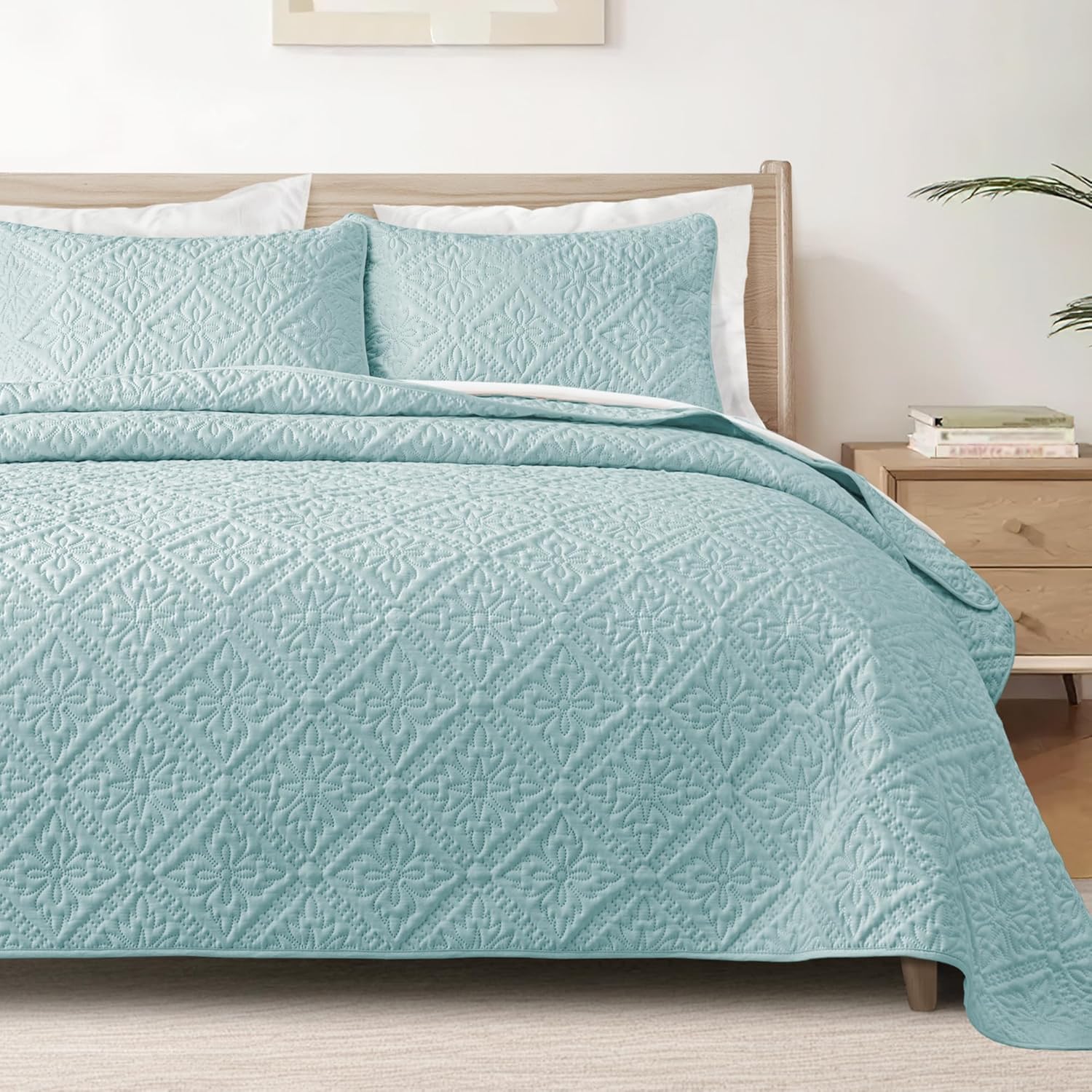 Exclusivo Mezcla Twin Quilt Set Aqua Blue Modern Bedspreads with 1 Pillow Sham