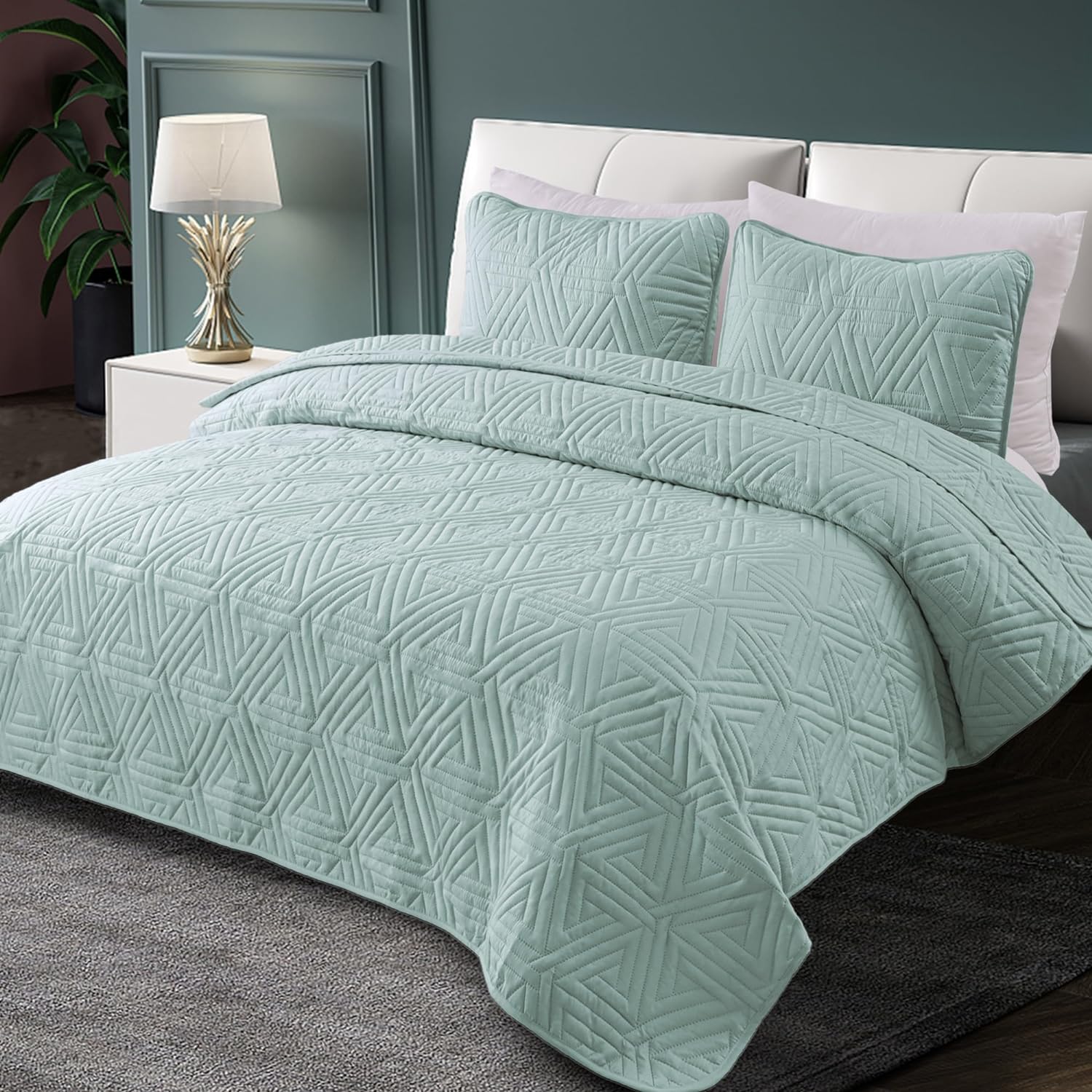 Whale Flotilla Light Blue Queen Size Quilt Set