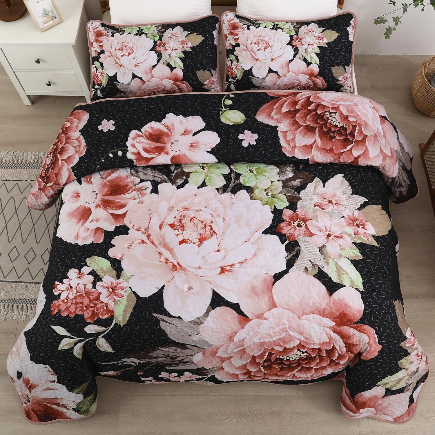 WONGS BEDDING Black Floral Queen Quilt Set 3 Piece