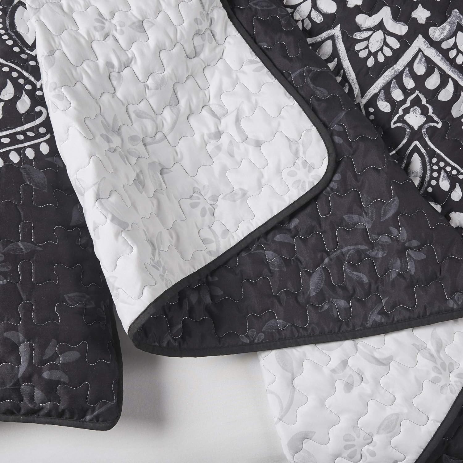 Comfort Spaces Reversible Quilt Set - Ava Medallion Black 3 Piece