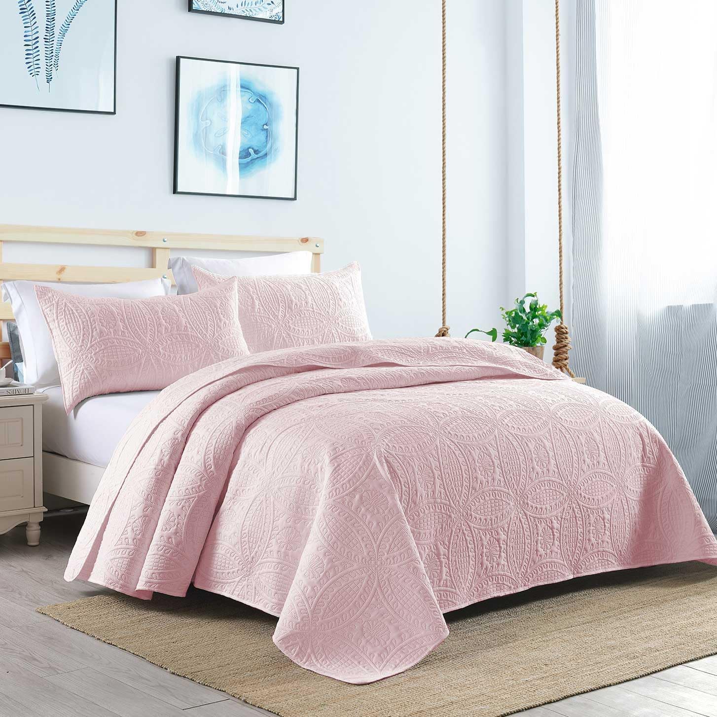 Boryard 3-Piece Quilt Set with Pillow Shams Pink