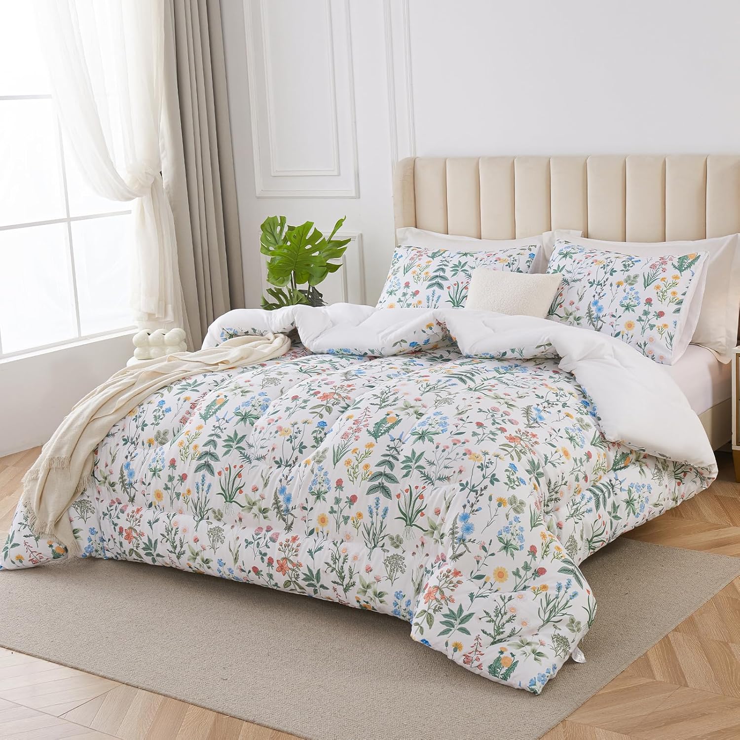 3-Piece Queen Comforter Set with Garden Floral Design