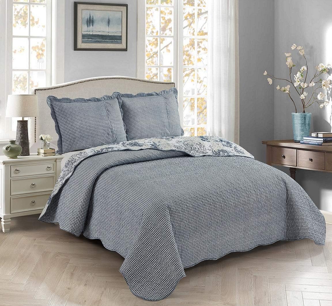 Brilliant Sunshine Blue Toile Quilt Set with 2 Shams